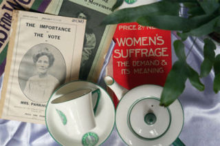 Bishopsgate Institute : Archive Tour: Feminist & Women’s History. Image © Bishopsgate Institute